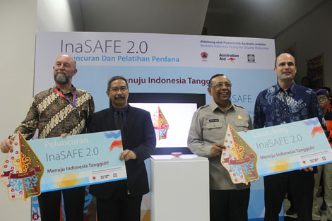 Pictured left to right: Jon Burrough, AIFDR Co-Director; Iwan Gunawan, World Bank; Dr Syamsul Maarif, Head of BNPB; Mr Jean-Bernard Carrasco, Australia’s Minister Counsellor for Development Cooperation.